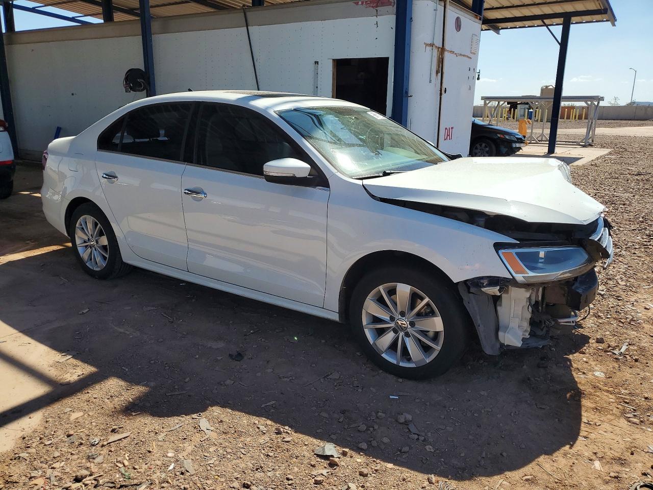 2016 Volkswagen Jetta Se - Image 4