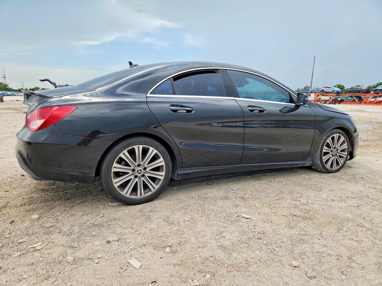 2018 Mercedes-Benz Cla 250 4Matic - Фото 3