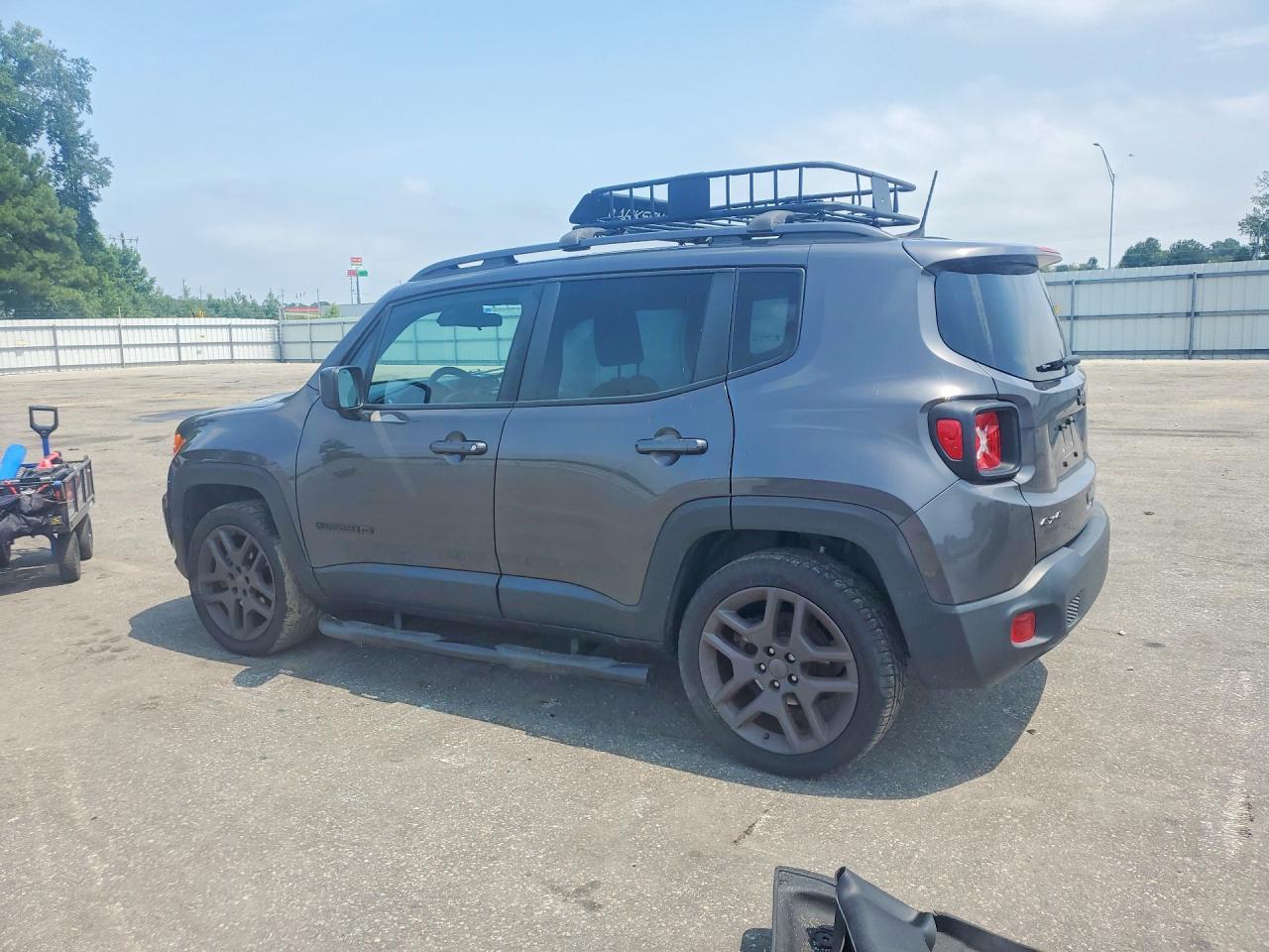 2021 Jeep Renegade Latitude - Фото 2