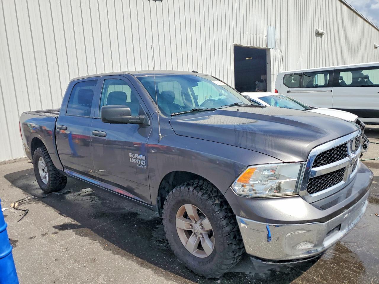 2021 Ram 1500 Classic Tradesman - Фото 4