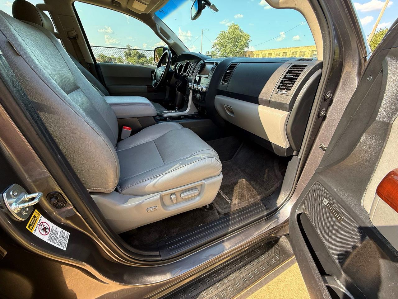 2012 Toyota Sequoia Platinum - Фото 5