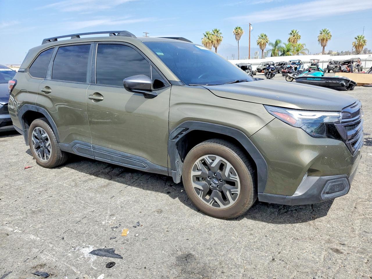 2025 Subaru Forester Premium - Image 4