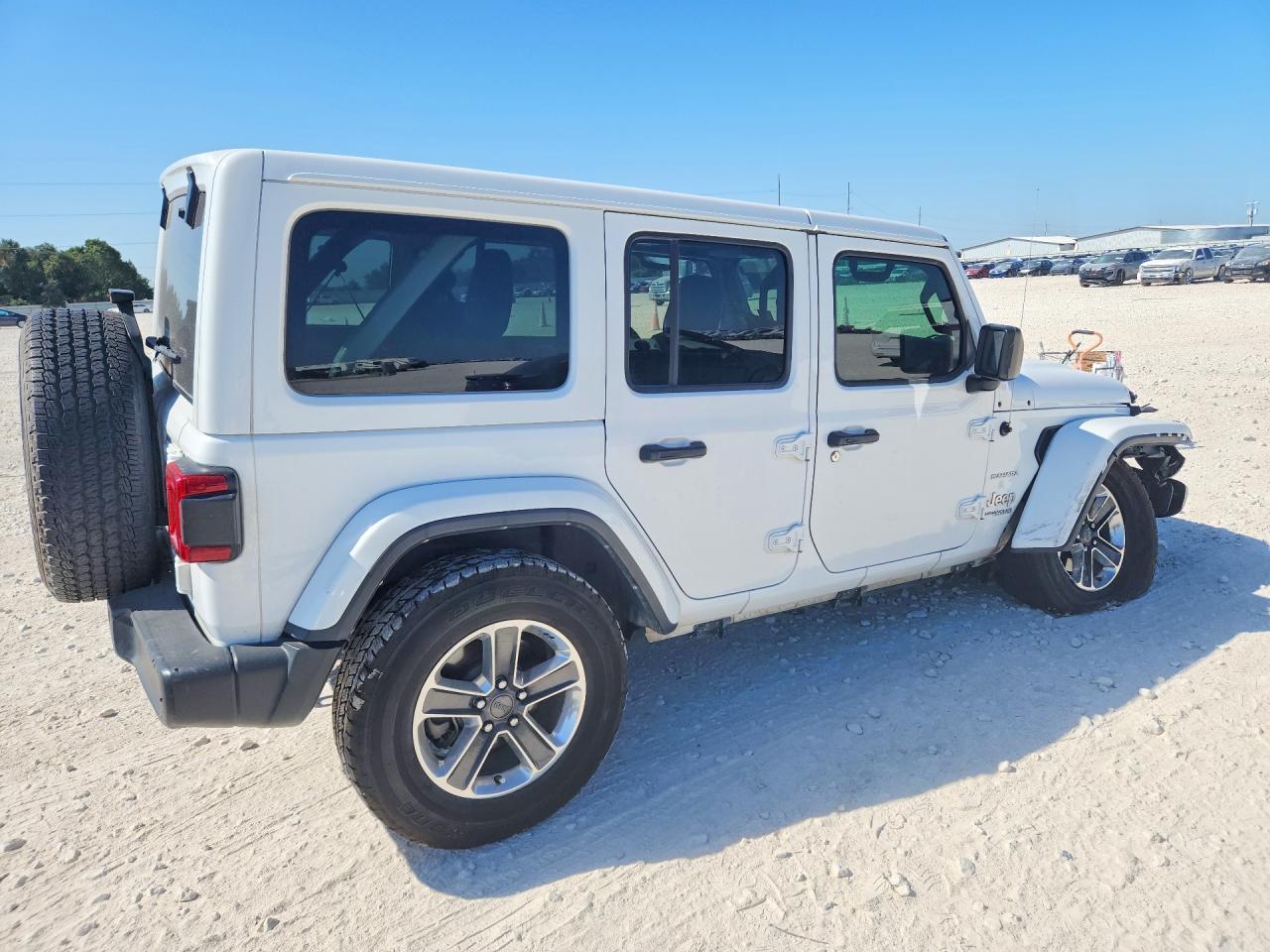 2022 Jeep Wrangler Unlimited Sahara - Image 3