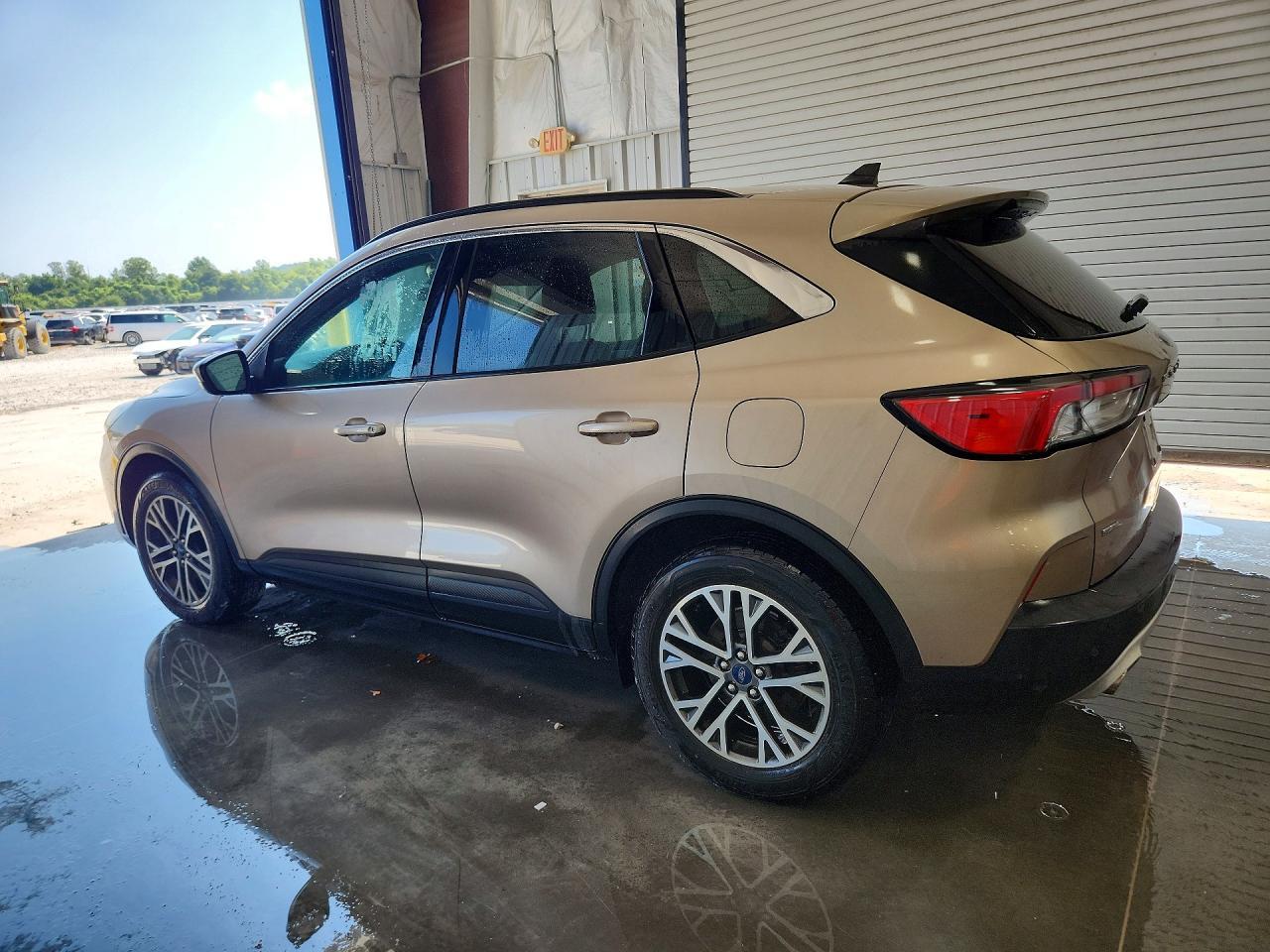 2020 Ford Escape Sel - Фото 2