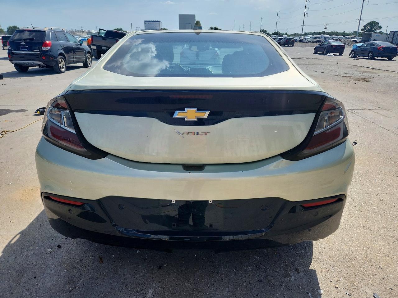2017 Chevrolet Volt Premier - Image 6