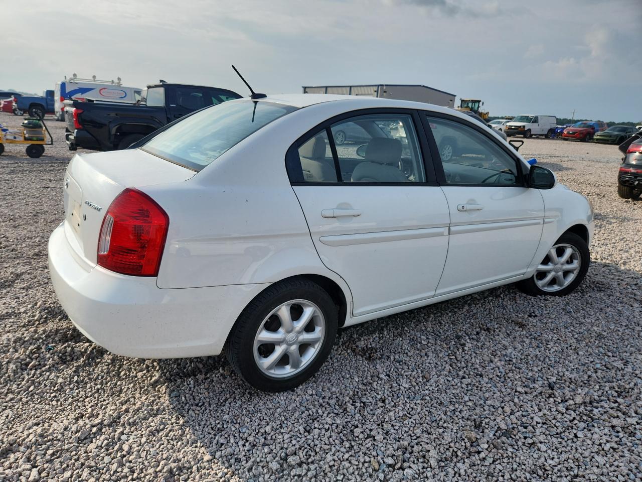 2008 Hyundai Accent Gls - Фото 3