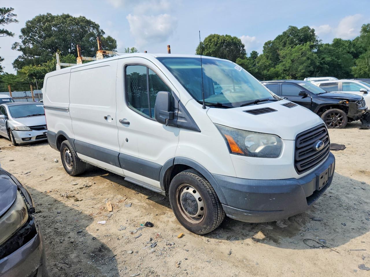 2015 Ford Transit T-150 - Фото 4