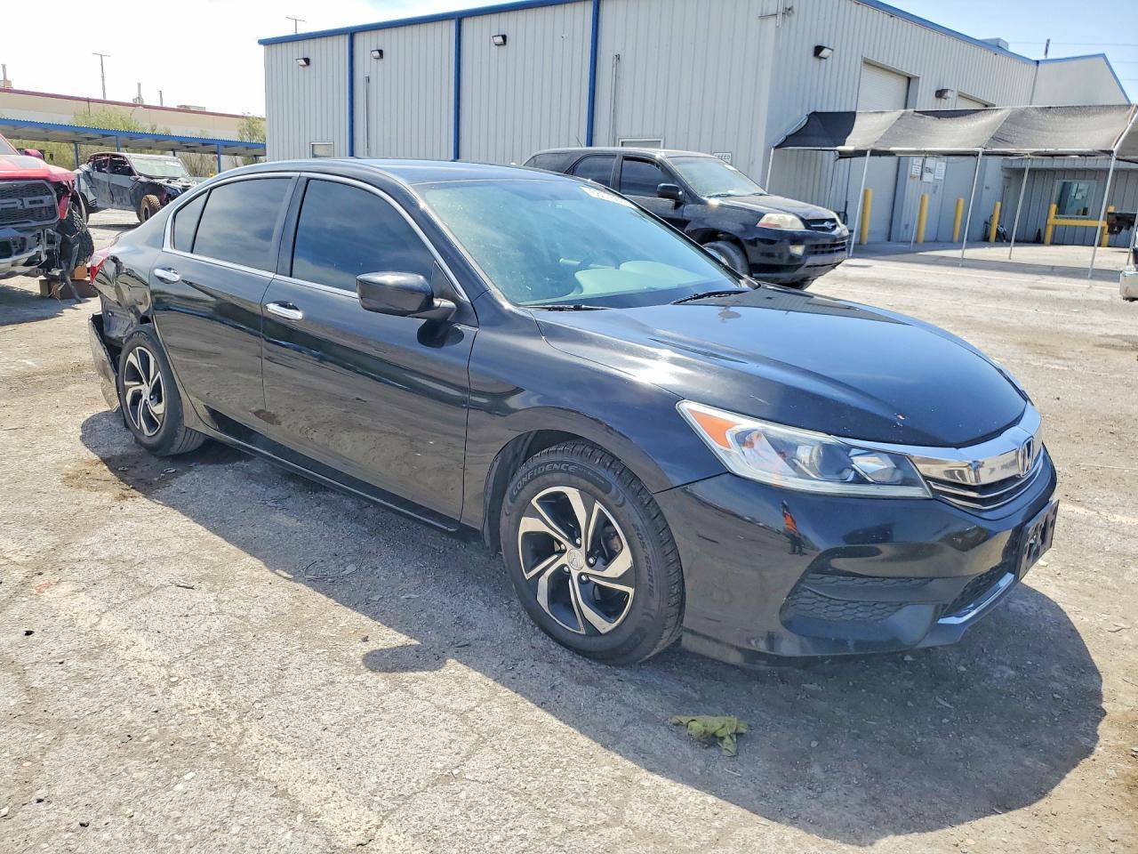 2017 Honda Accord Lx - Фото 4