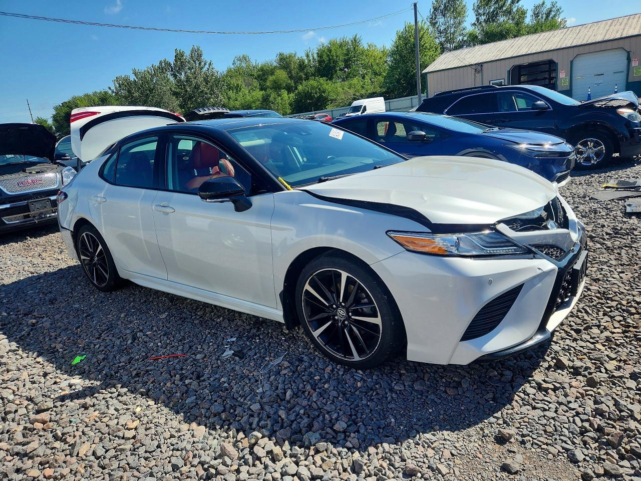 2020 Toyota Camry Xse - Фото 4