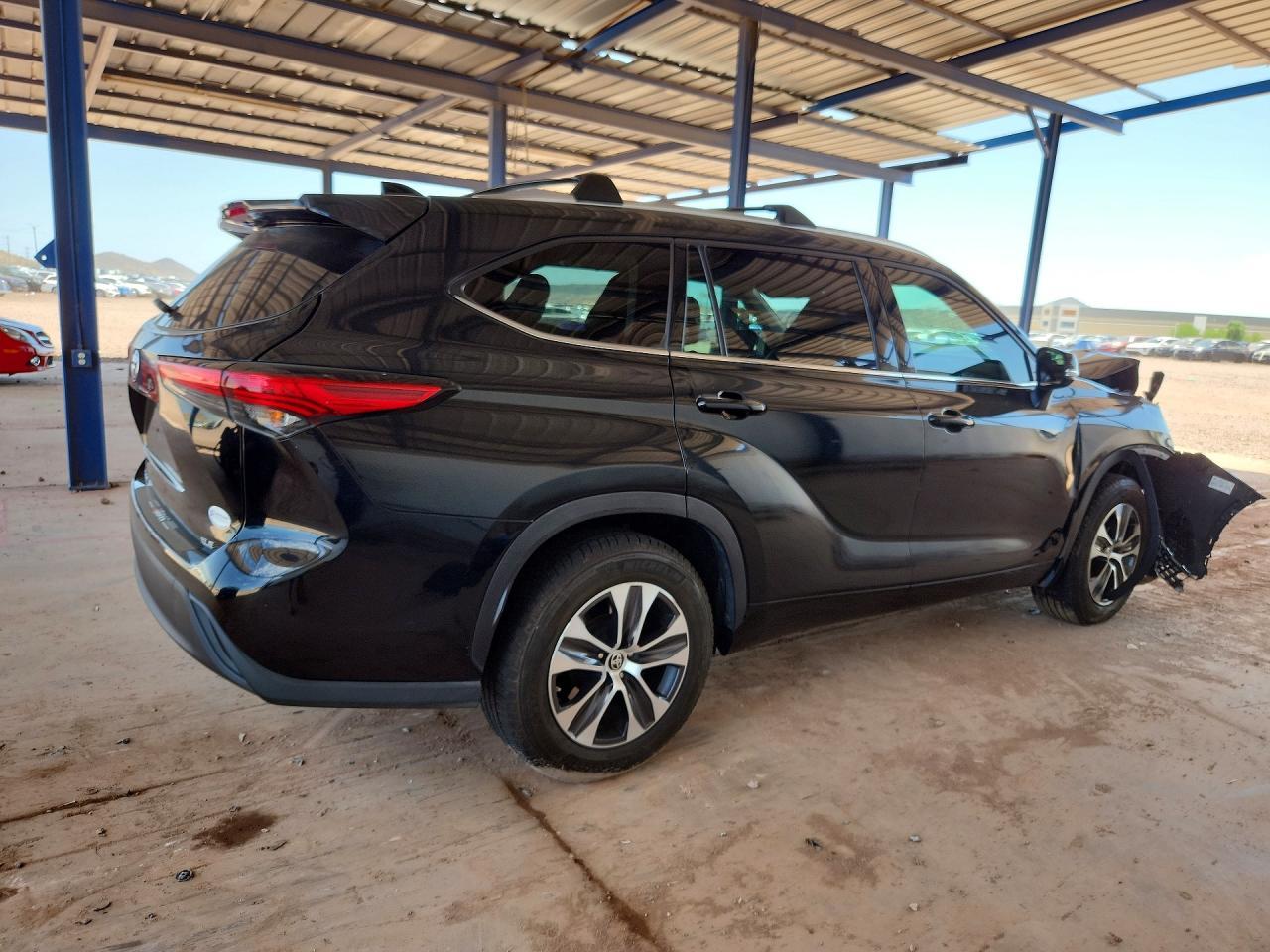 2021 Toyota Highlander Xle - Image 3