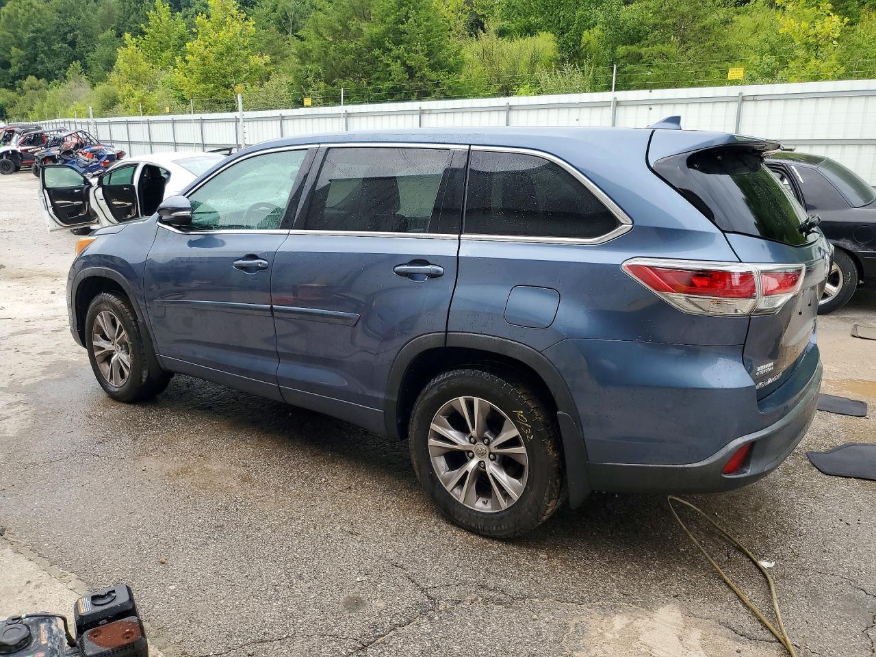 2014 Toyota Highlander Le Plus - Фото 2