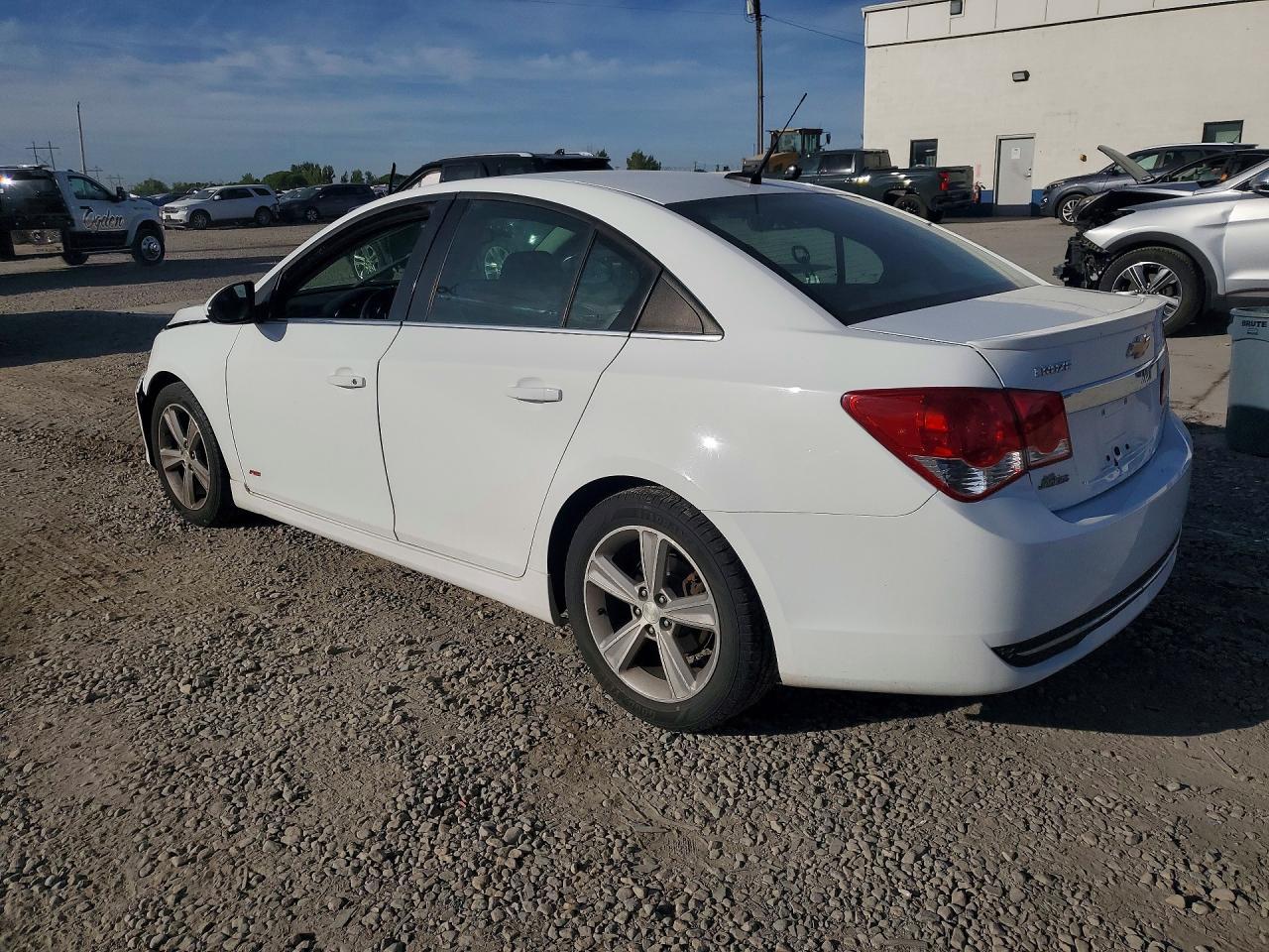 2014 Chevrolet Cruze Lt - Image 2