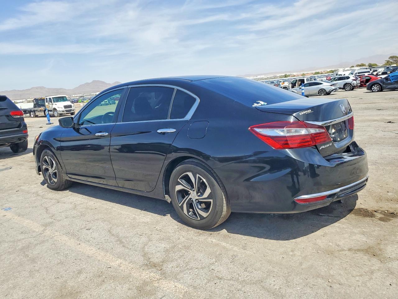 2017 Honda Accord Lx - Фото 2