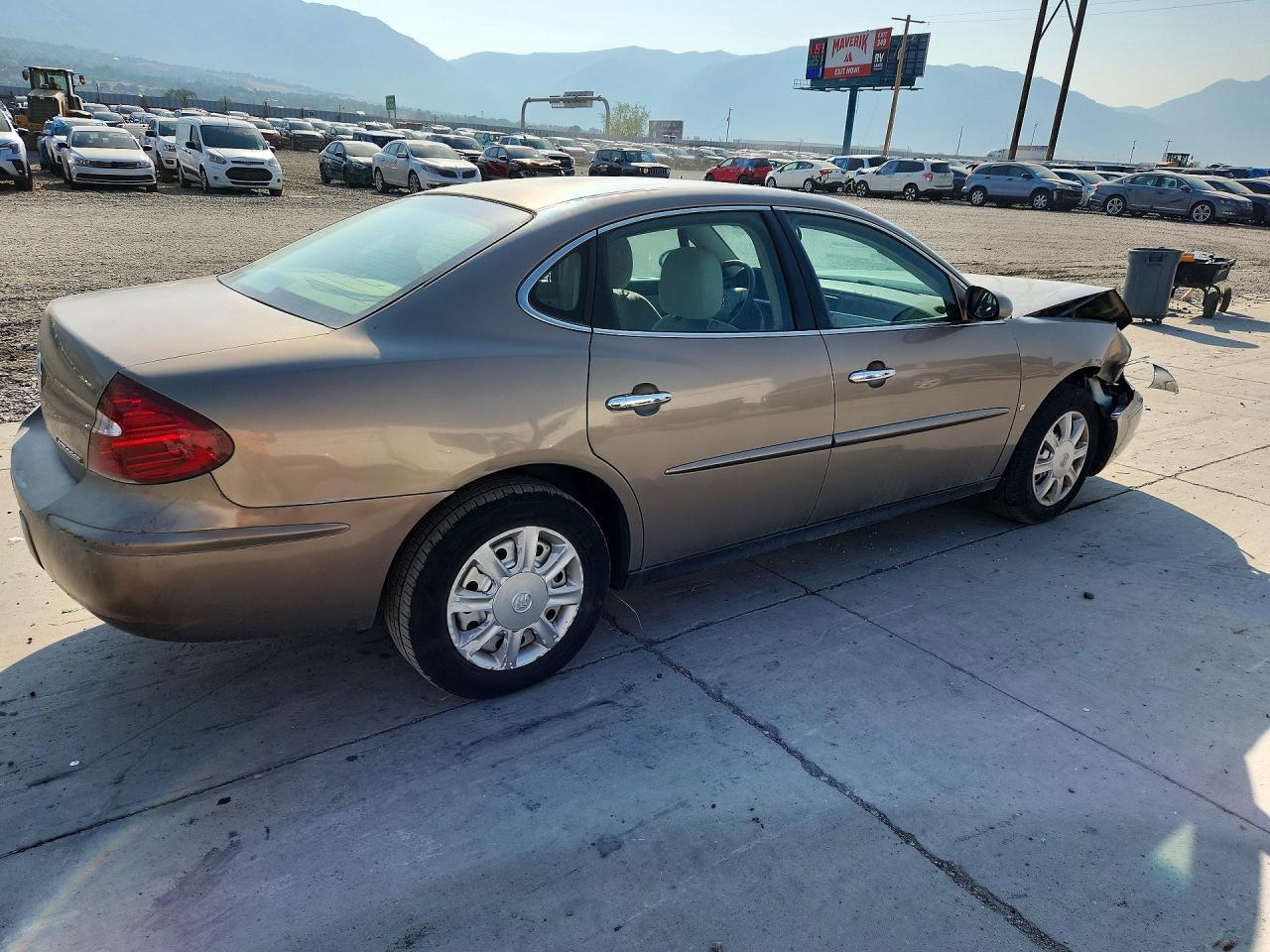 2006 Buick Lacrosse Cx - Image 3