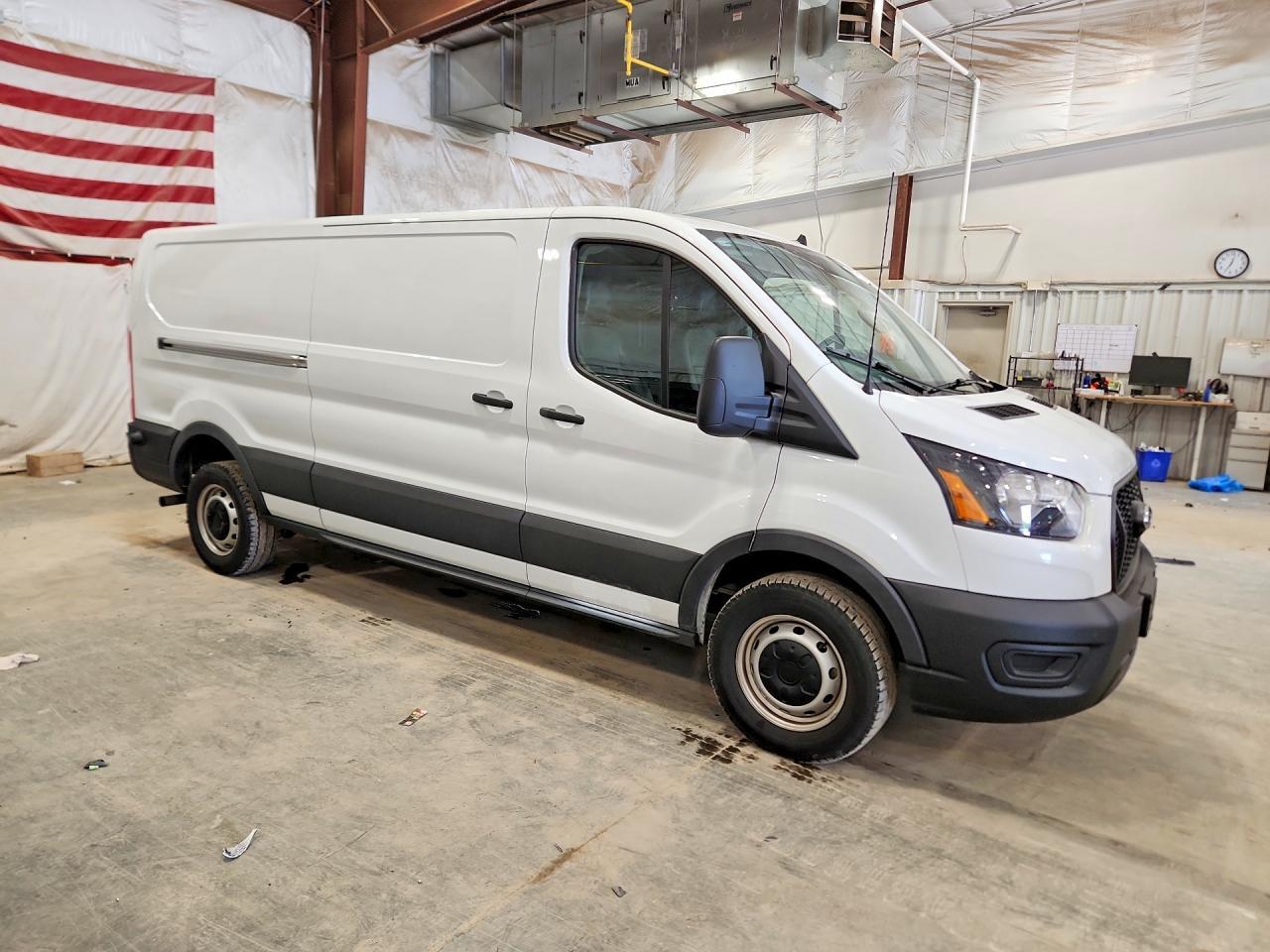 2025 Ford Transit T-250 - Image 4
