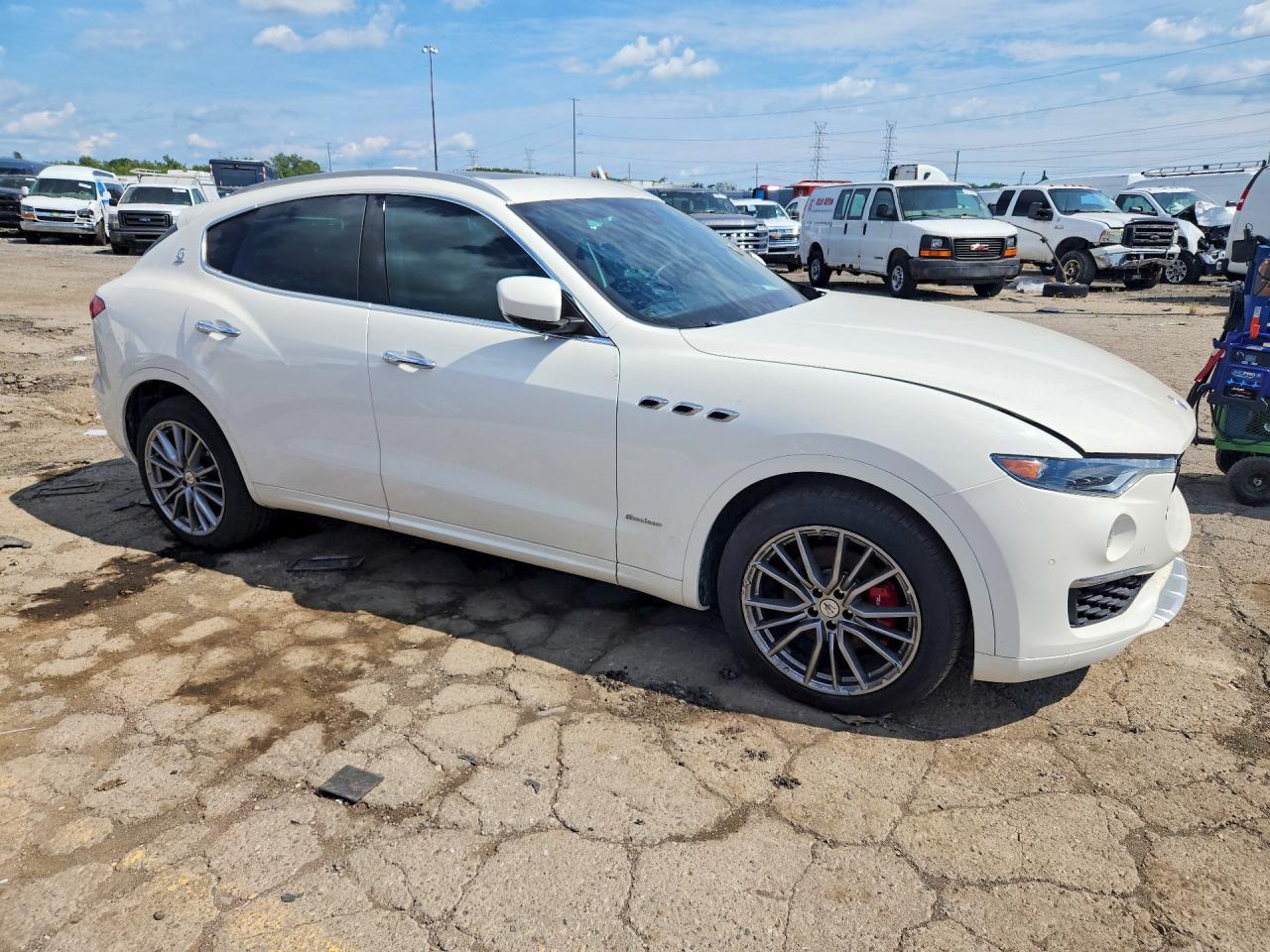 2020 Maserati Levante Luxury - Фото 4