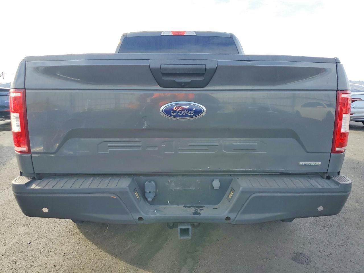 2018 Ford F150 Super Cab - Фото 6