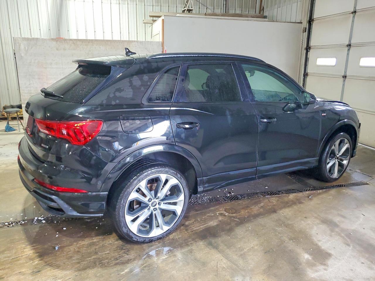2021 Audi Q3 Premium Plus S Line 45 - Фото 3