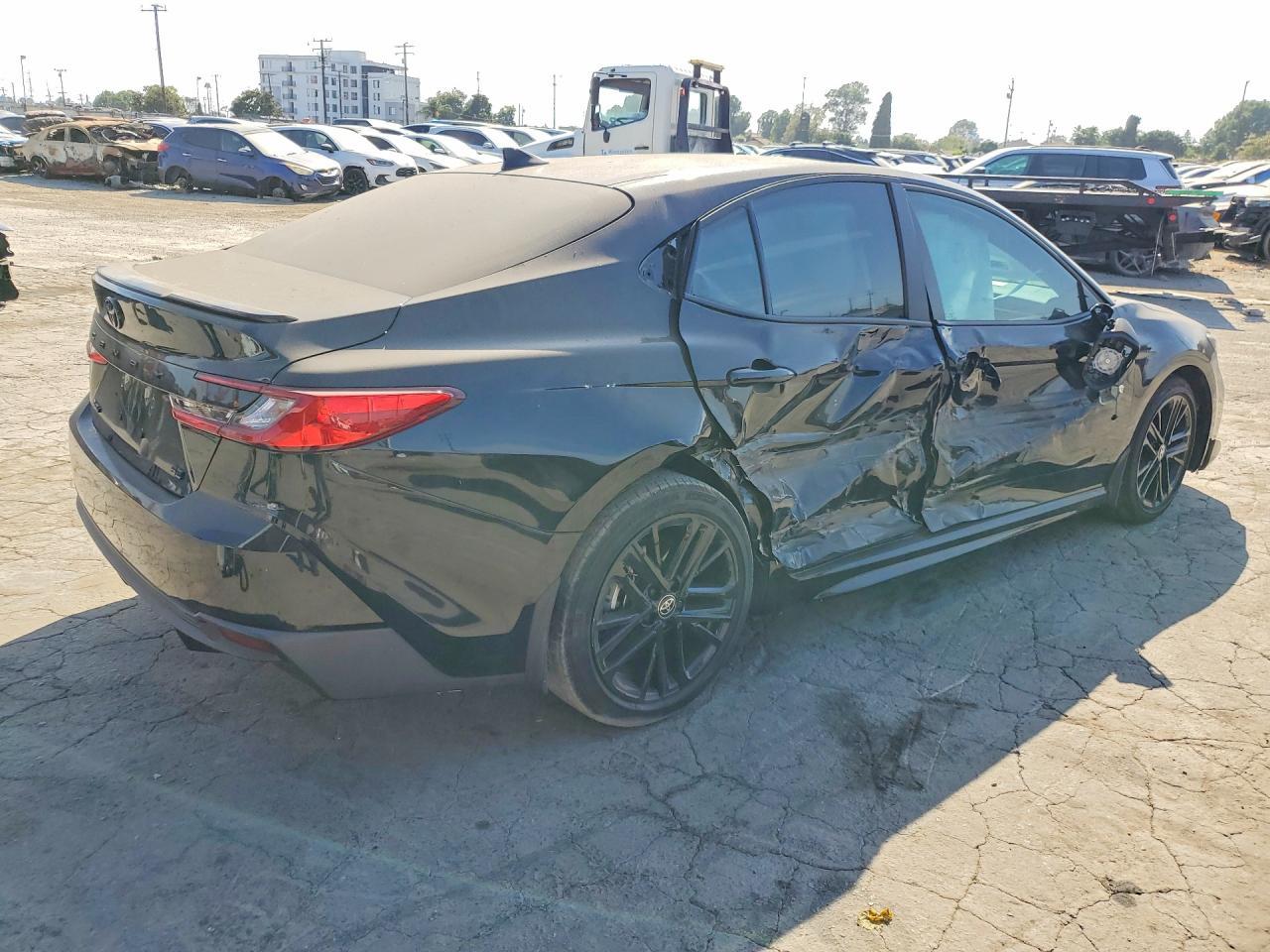 2026 Toyota Camry Se - Фото 3