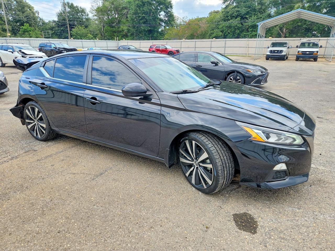 2022 Nissan Altima Sr - Фото 4