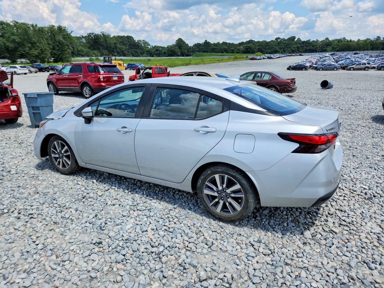 2020 Nissan Versa Sv - Фото 2