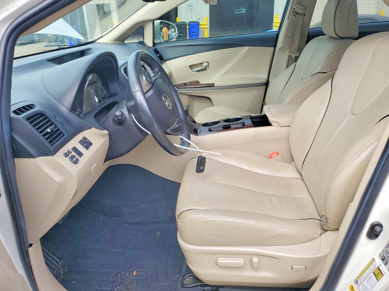 2014 Toyota Venza Limited - Image 7