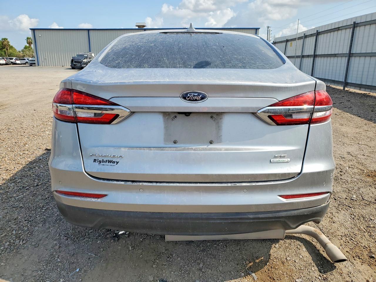 2020 Ford Fusion Se - Фото 6