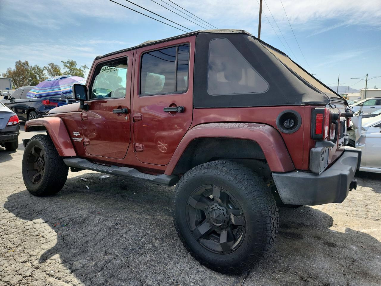 2007 Jeep Wrangler Sahara - Image 2