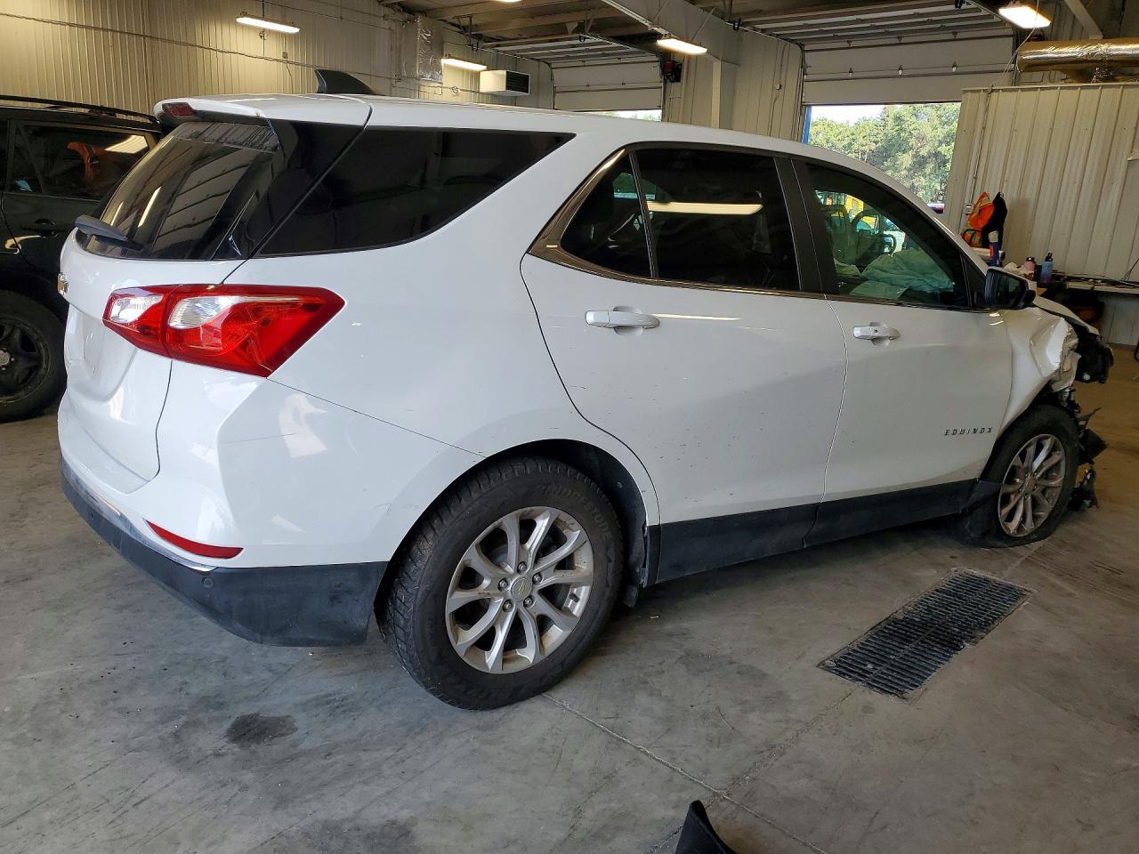 2021 Chevrolet Equinox Lt - Фото 3