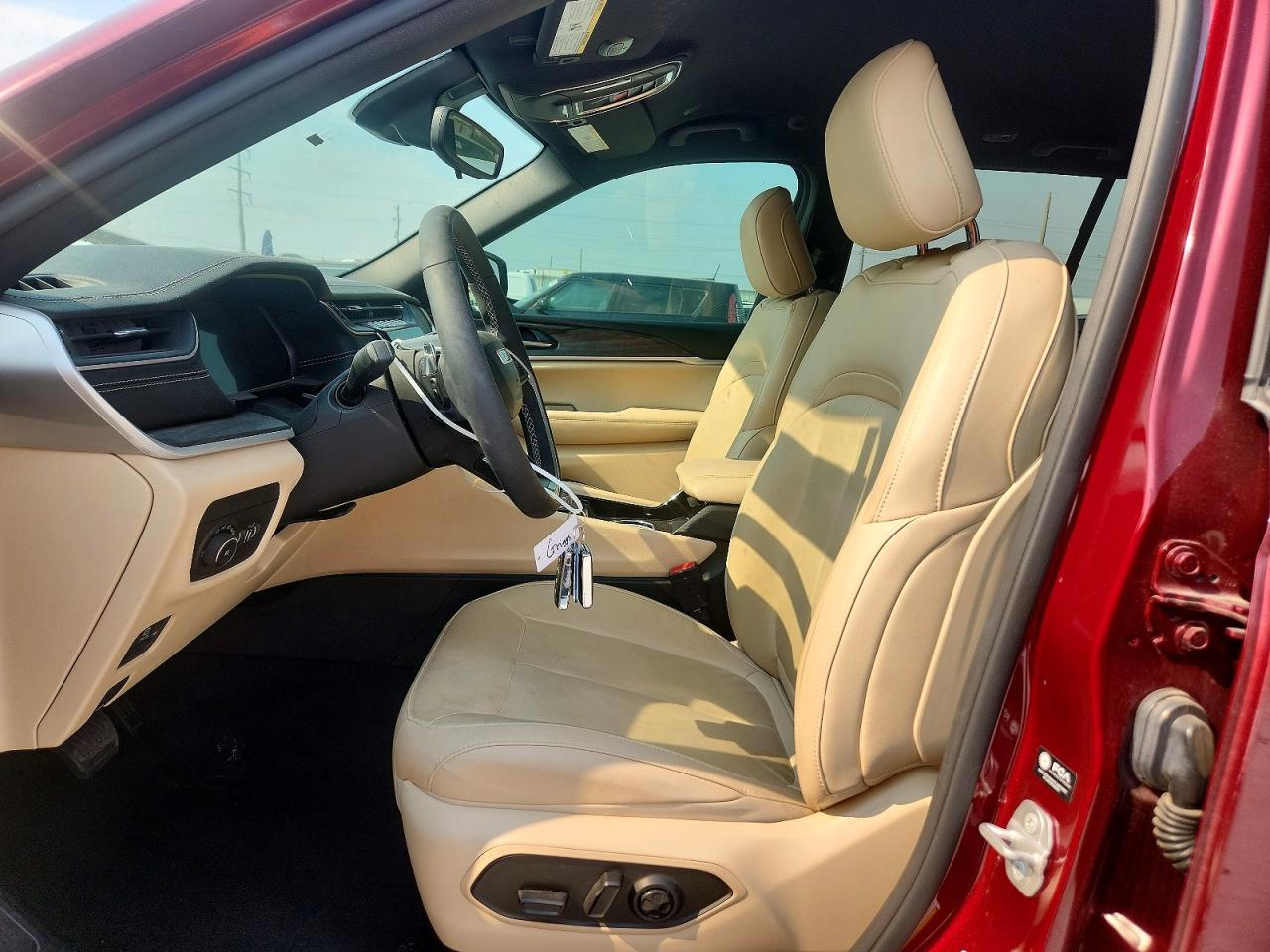 2023 Jeep Grand Cherokee Limited - Image 7