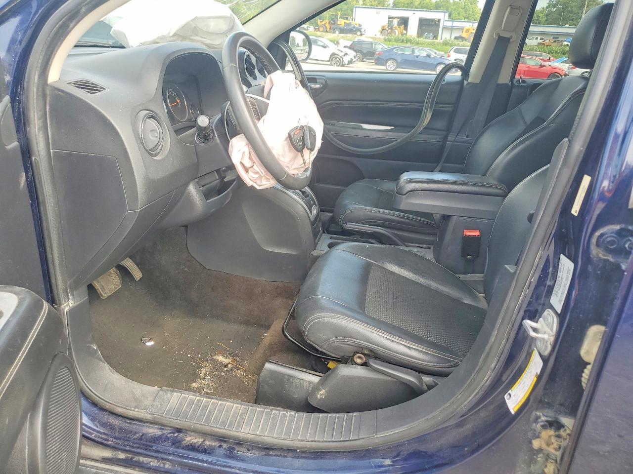 2015 Jeep Compass Latitude - Фото 7