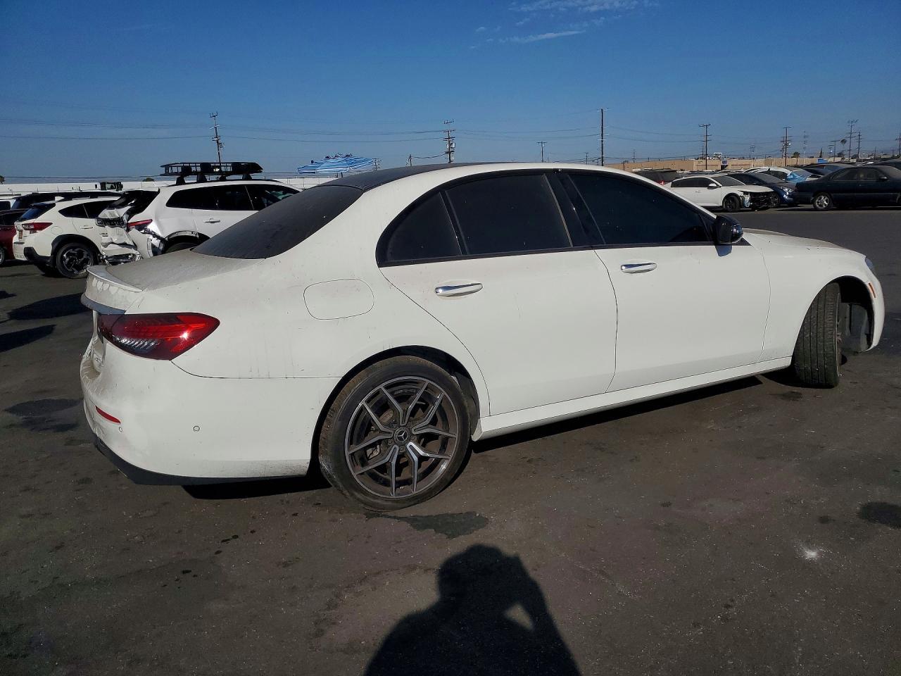 2022 Mercedes-Benz E 350 - Фото 3