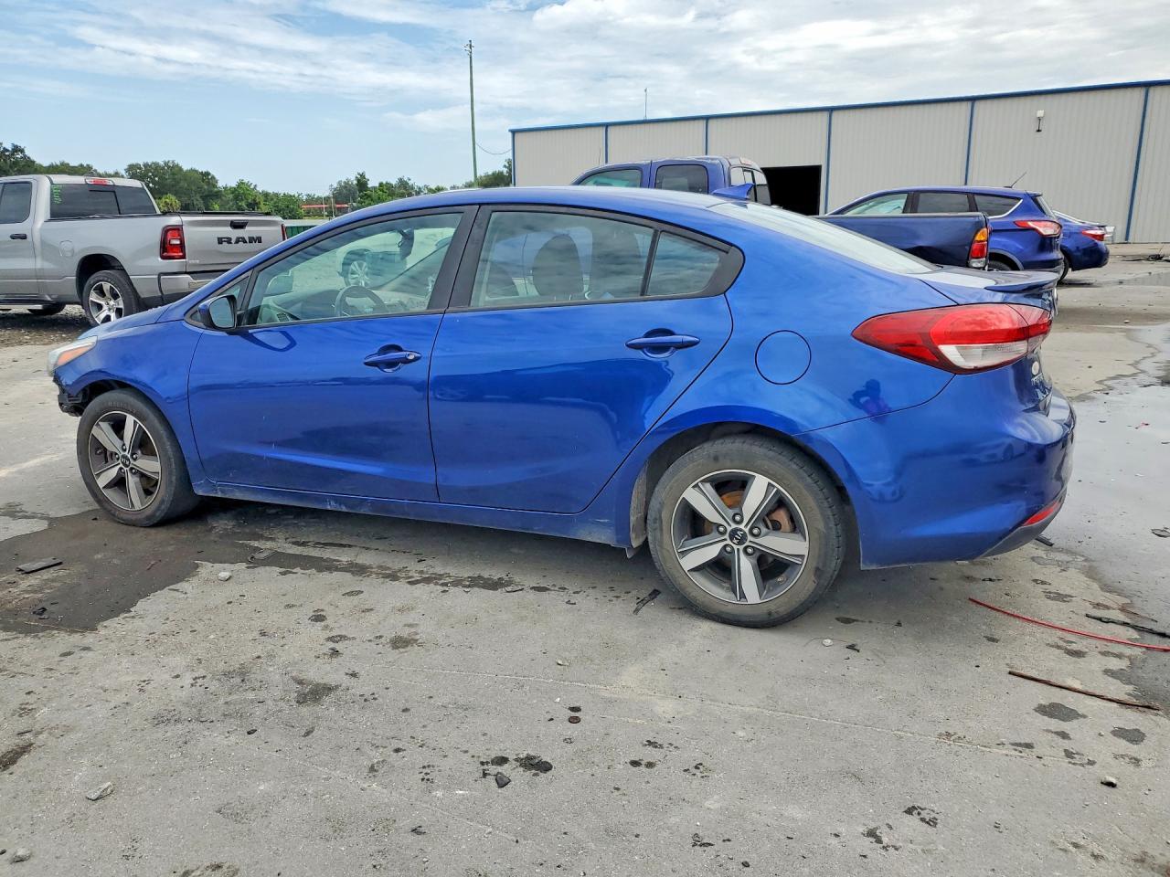 2018 Kia Forte S - Фото 2