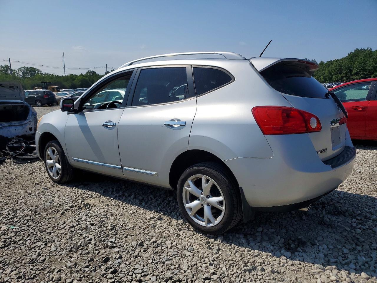 2012 Nissan Rogue S - Image 2