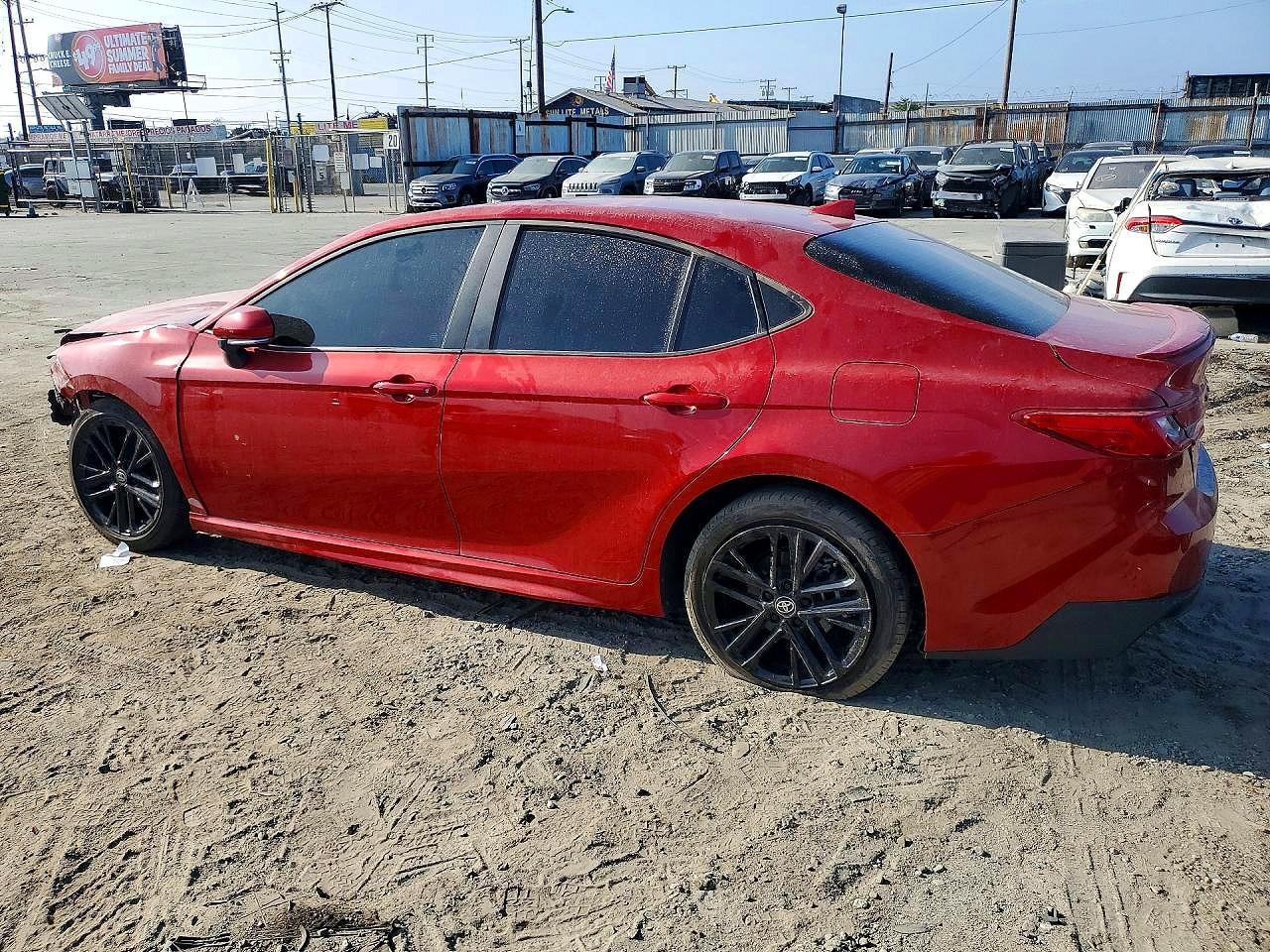 2025 Toyota Camry Se - Фото 2