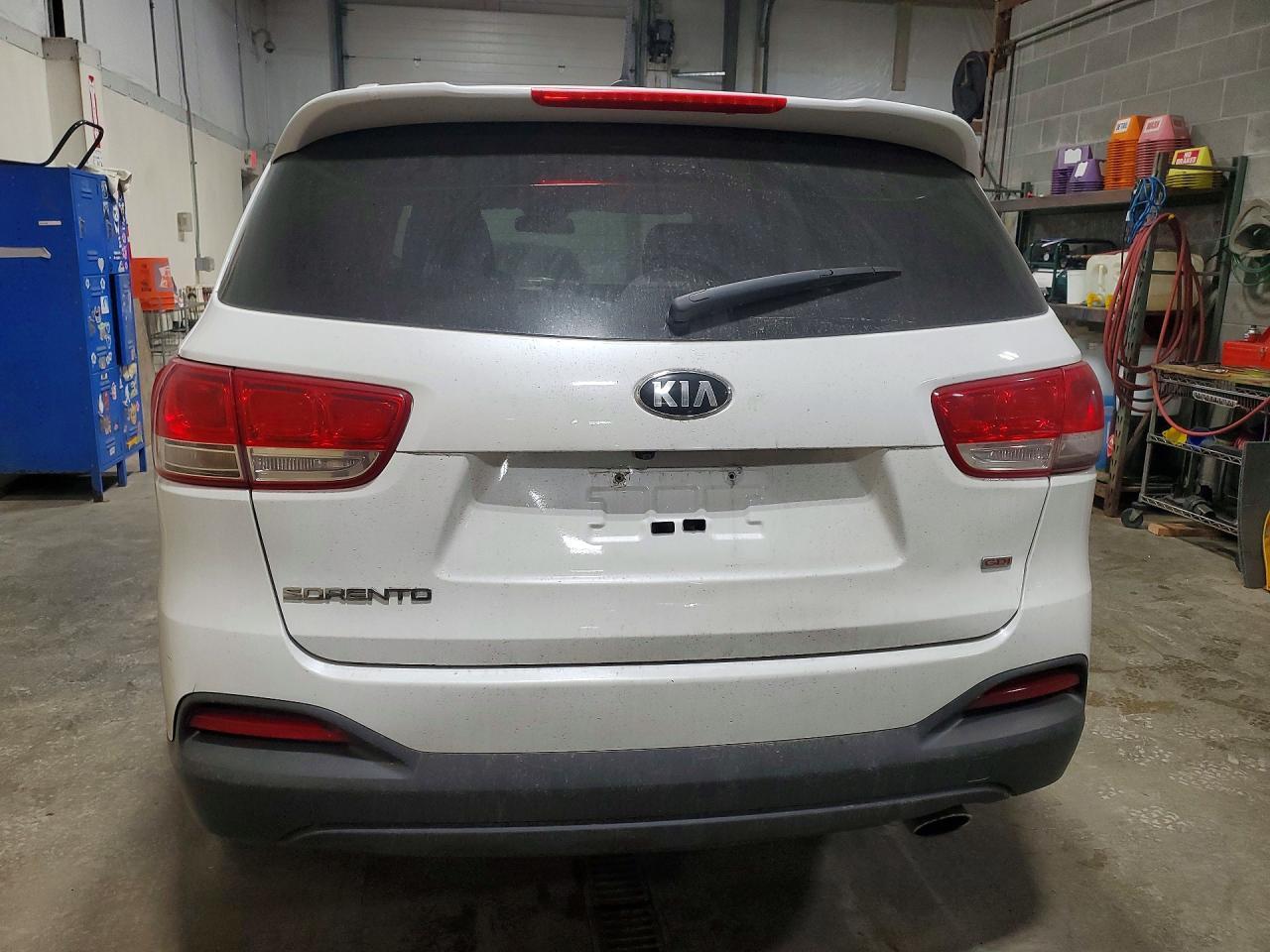 2017 Kia Sorento Lx - Фото 6
