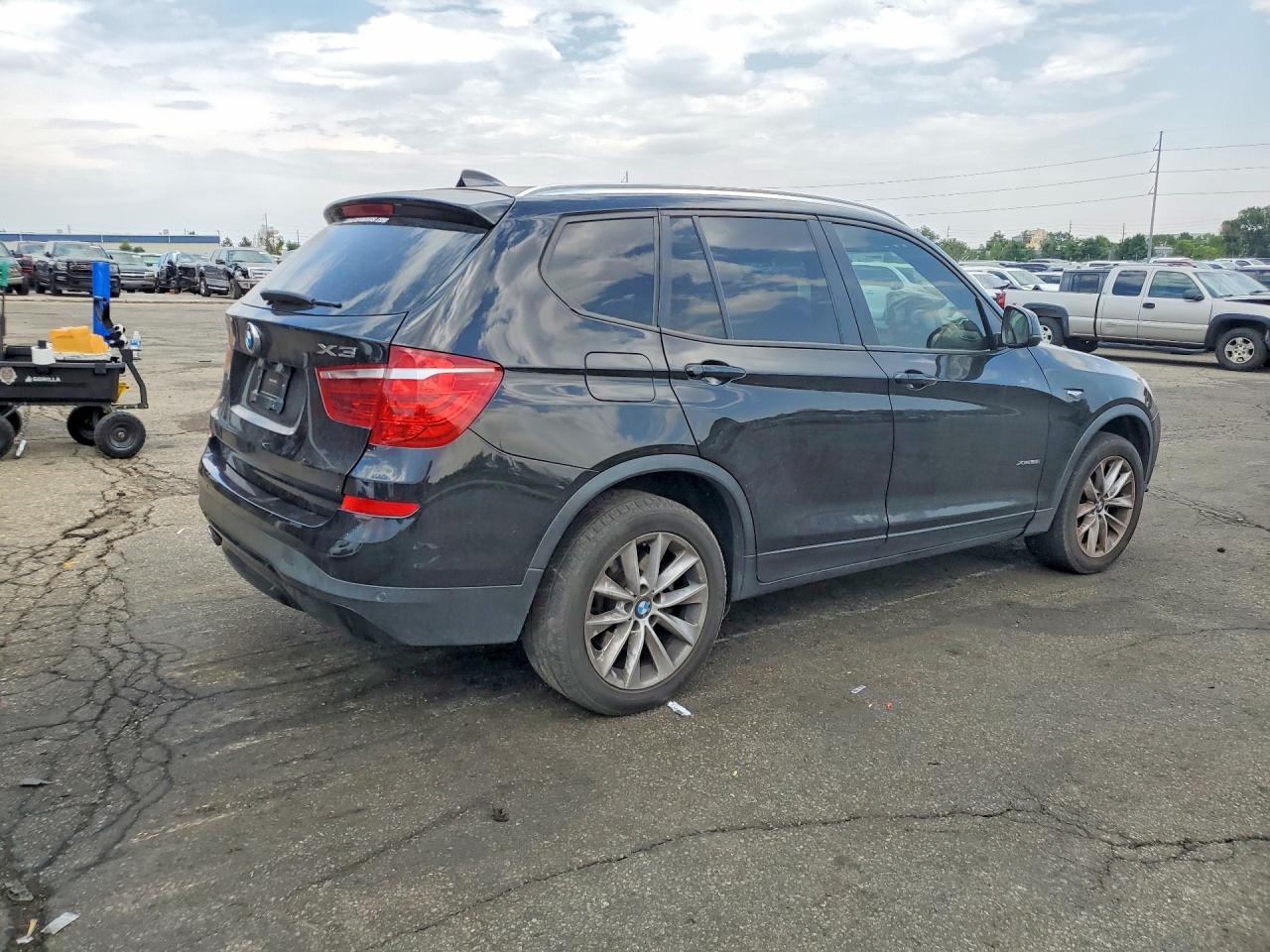 2016 BMW X3 xDrive28I - Фото 3