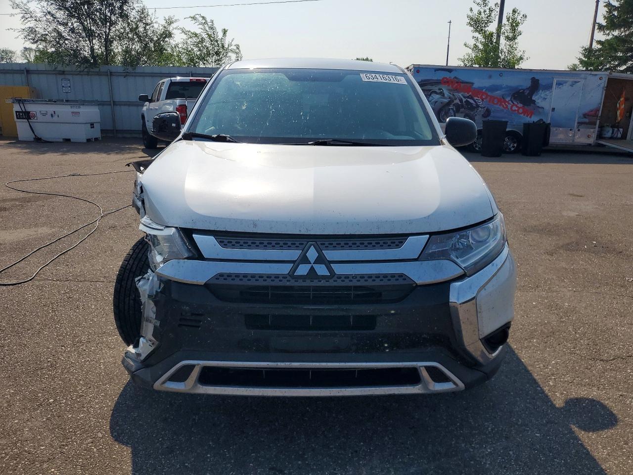 2020 Mitsubishi Outlander Se - Фото 5