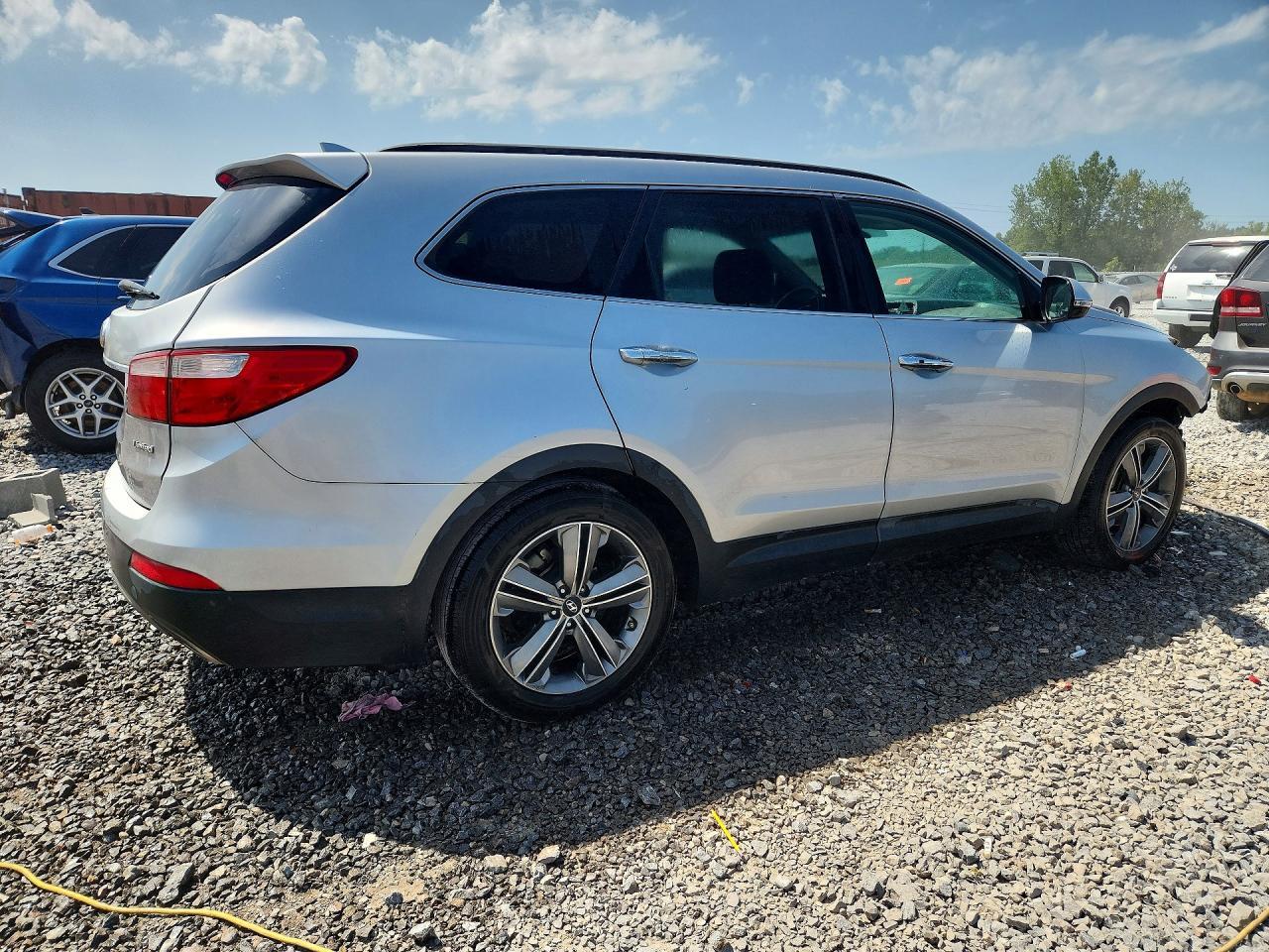 2013 Hyundai Santa Fe - Image 3
