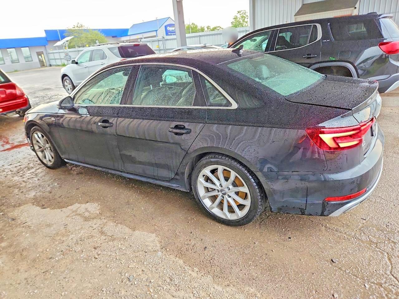 2019 Audi A4 Premium - Фото 2