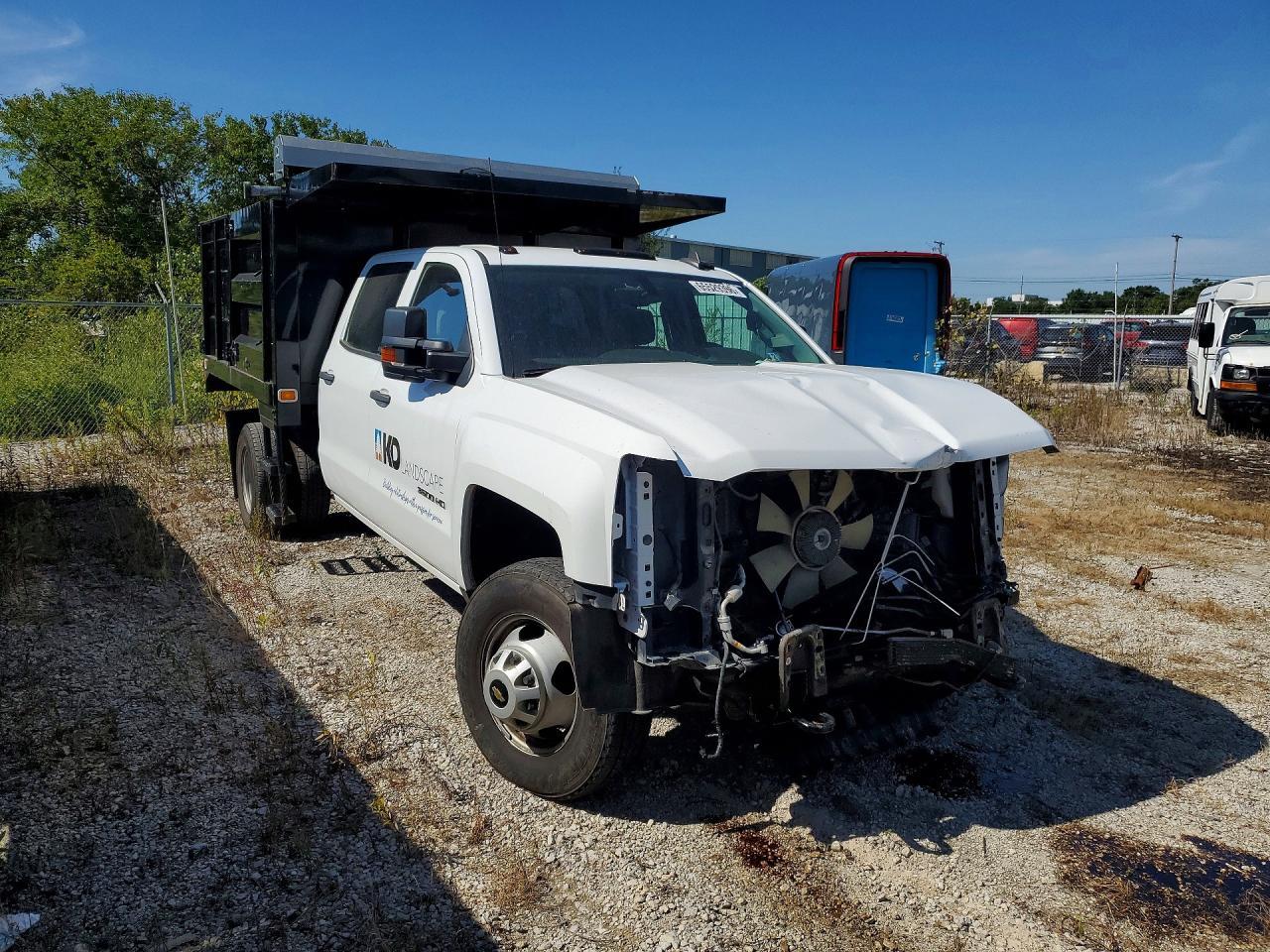 2018 Chevrolet Silverado Dump Truck - Фото 4