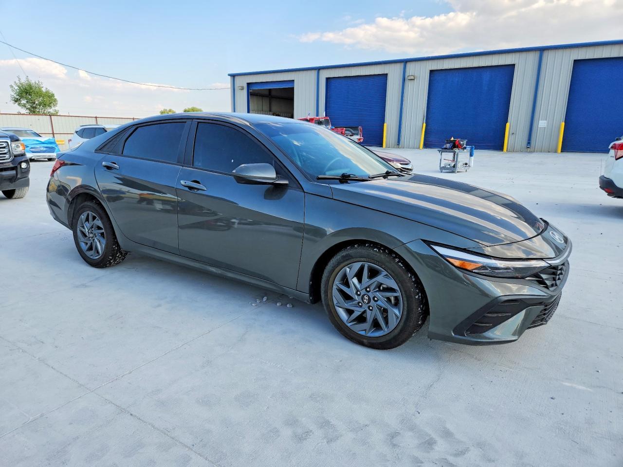 2024 Hyundai Elantra Sel - Фото 4