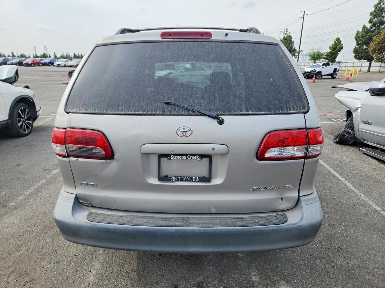2003 Toyota Sienna Ce - Фото 6