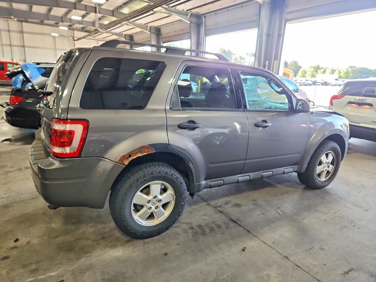 2012 Ford Escape Xlt - Image 3