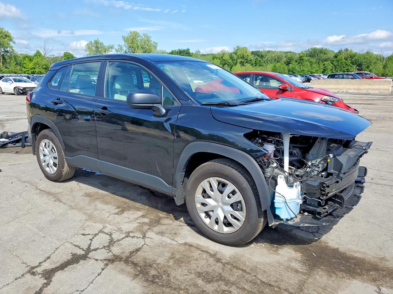 2025 Toyota Corolla Cross L - Фото 4