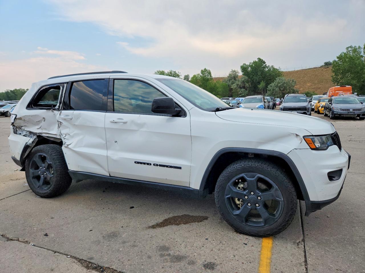 2018 Jeep Grand Cherokee Laredo - Фото 4