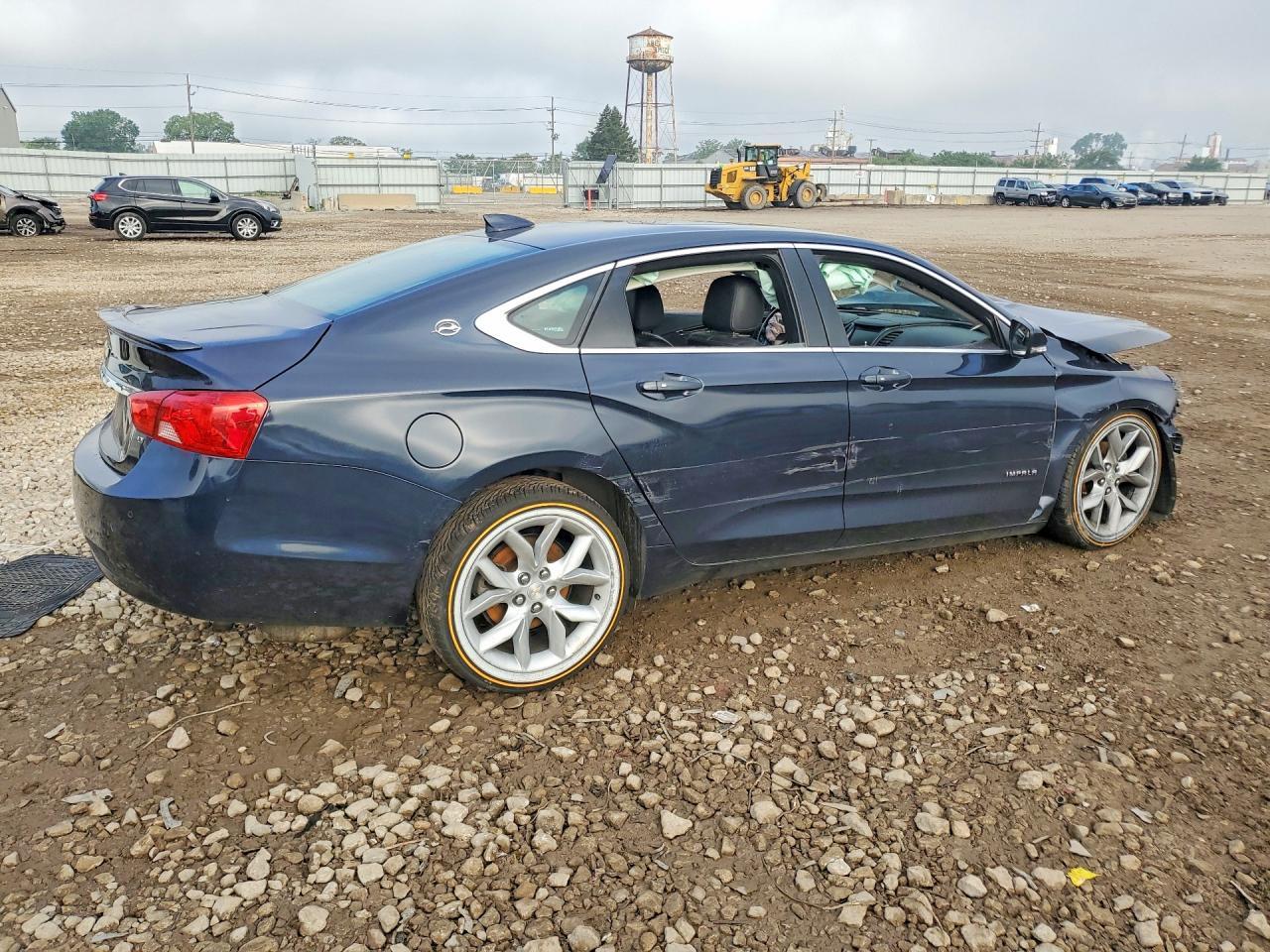 2017 Chevrolet Impala Lt - Image 3