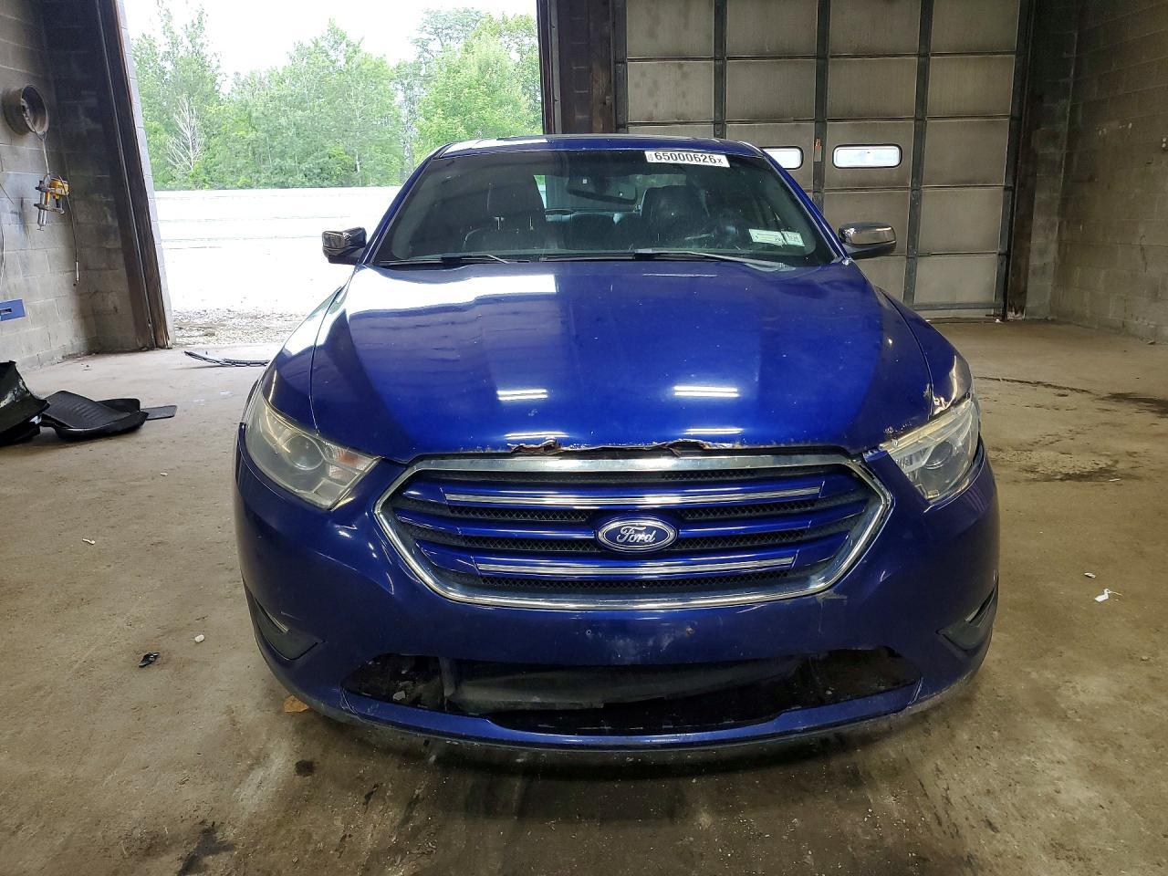 2013 Ford Taurus Limited - Image 5