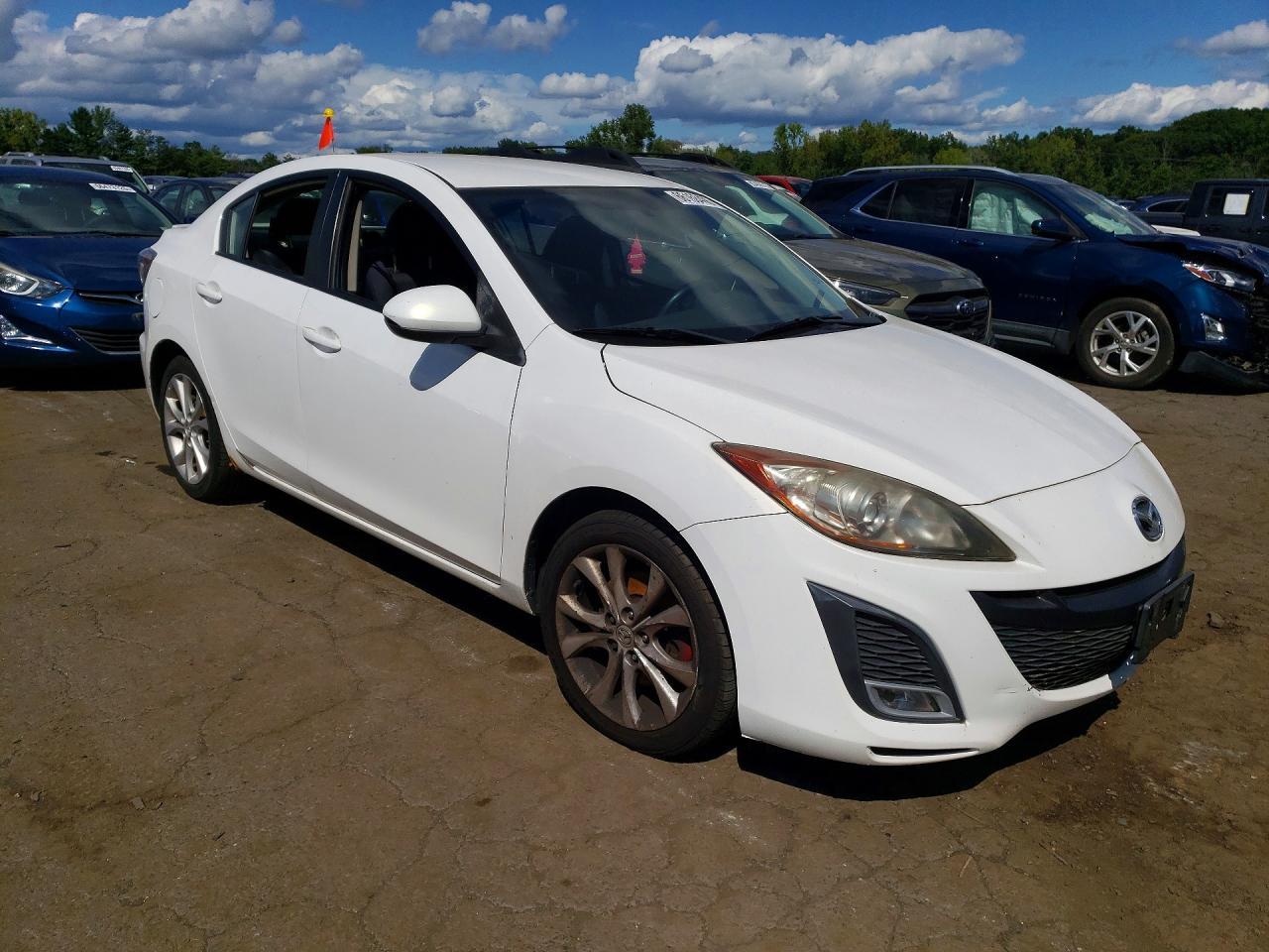 2010 Mazda Mazda 3 - Image 4