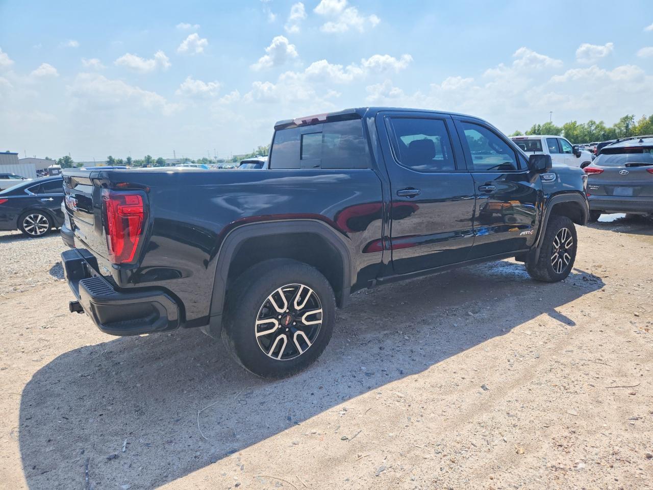 2025 GMC Sierra K1500 At4 - Фото 3
